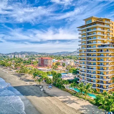 Secretjaco - Luxury Beach Front Penthouse With Pool & Jacuzzi